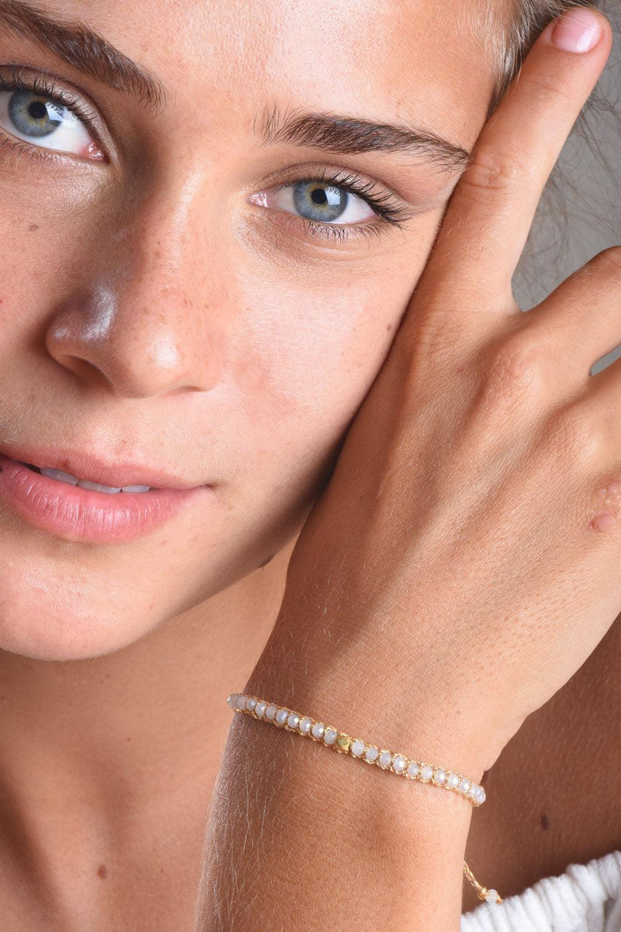 Crystal Rainbow Nugget Bracelet | Gold - Samapura Jewelry