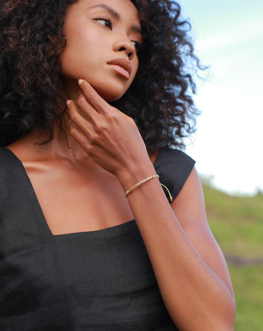 Peach Moonstone Bracelet | Gold - Samapura Jewelry